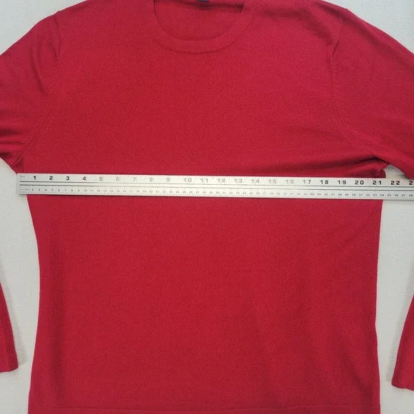Banana Republic Sweater Womens Large Red Cashmere Silk Crewneck Preppy Holiday - Picture 8 of 11